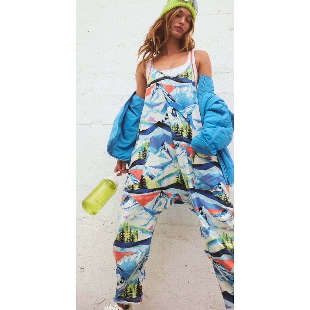 FP Movement Hot Shot Printed Onesie Drop Crotch Oversized Scenic Route Apres Med - Picture 16 of 16